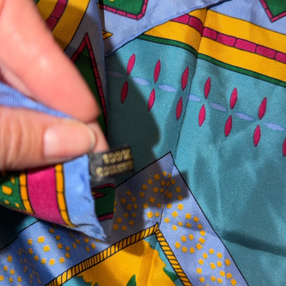 Vintage 100% Silk Hand-Rolled Square Scarf | 34x34 | Colorful Geometric - Picture 3 of 4